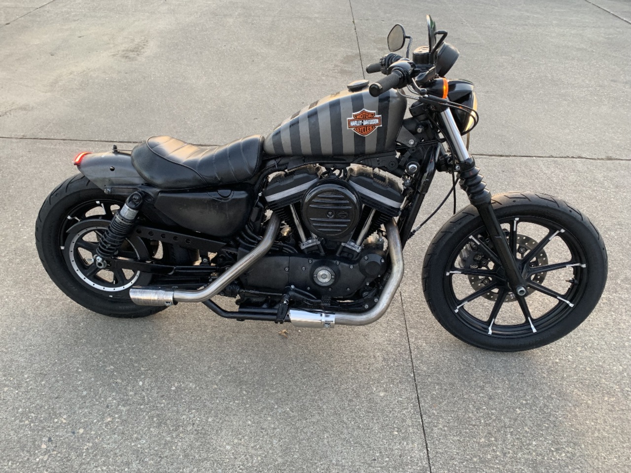 2021 Harley Davidson  XL883N Sportster Iron